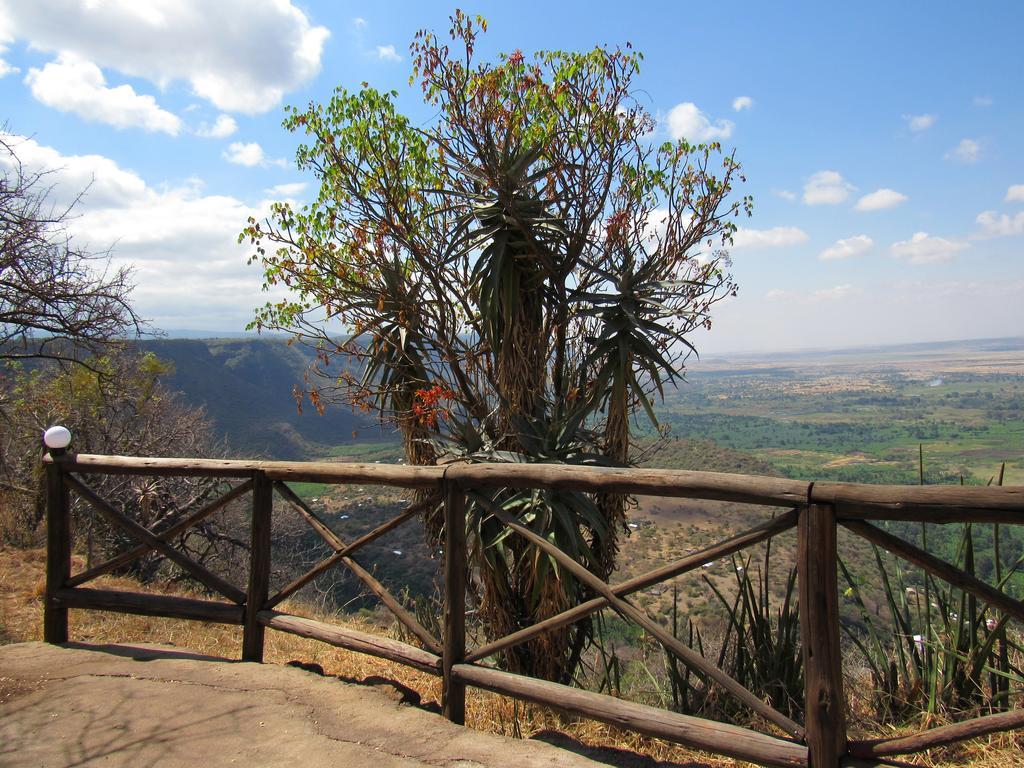 African Sunrise Lodge And Campsite Mto wa Mbu Eksteriør bilde