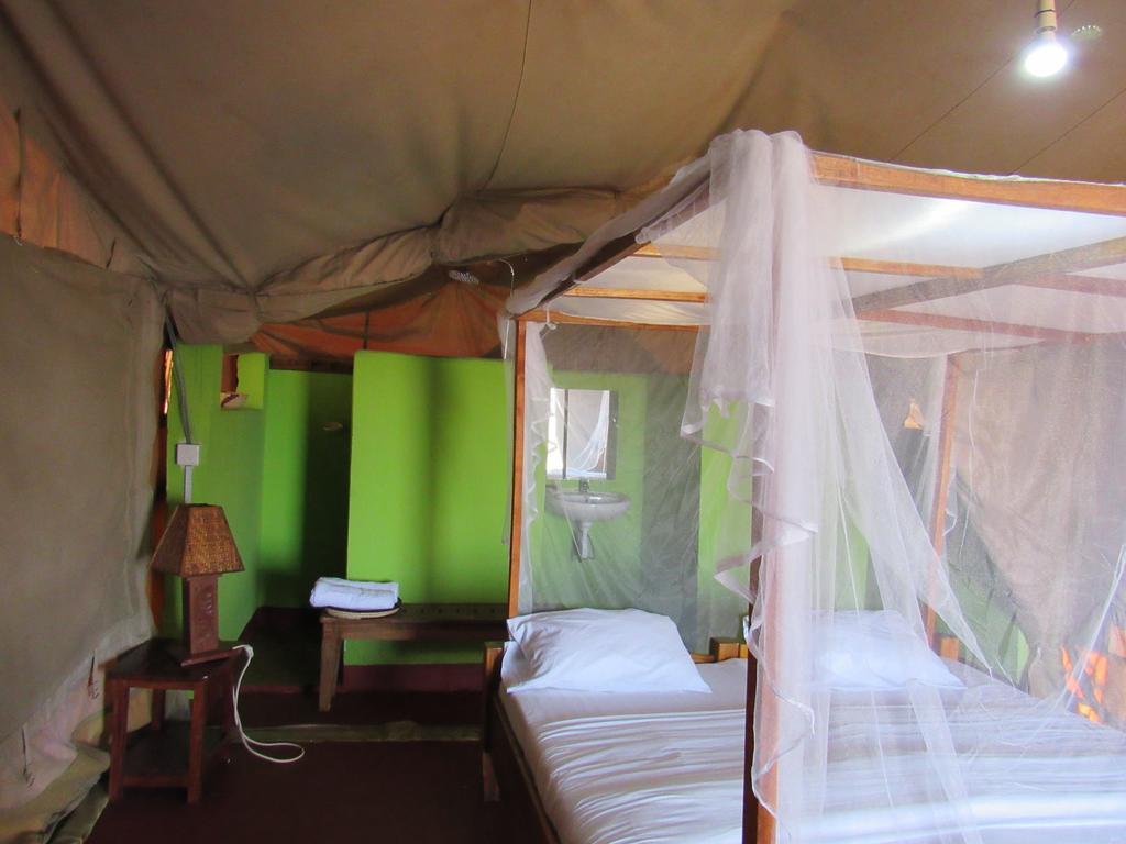 African Sunrise Lodge And Campsite Mto wa Mbu Eksteriør bilde