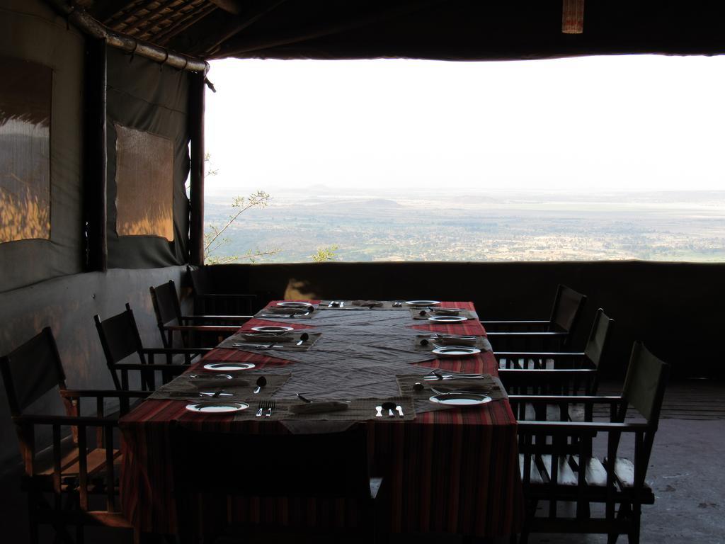African Sunrise Lodge And Campsite Mto wa Mbu Eksteriør bilde